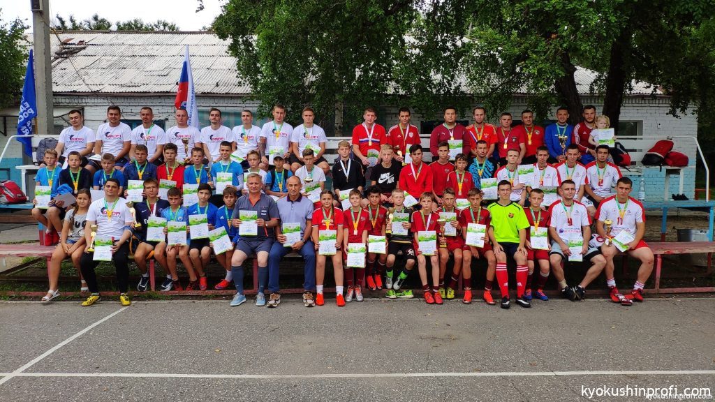 17 чемпионат города Благовещенска по мини-футболу среди дворовых команд «Киокушин вперед!»