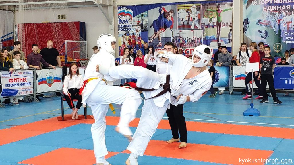 В Благовещенске выявляли лучшего тренера по Киокусинкай каратэ