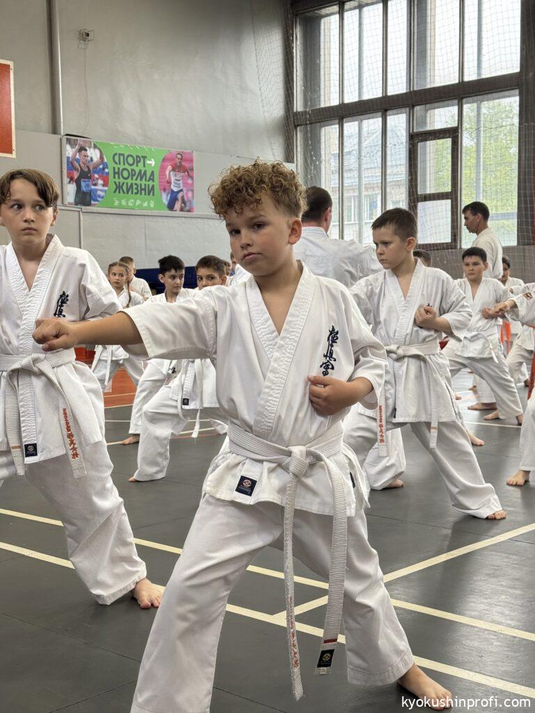 🥋 24 мая в Благовещенске прошёл масштабный кю-тест для каратистов Амурской области!